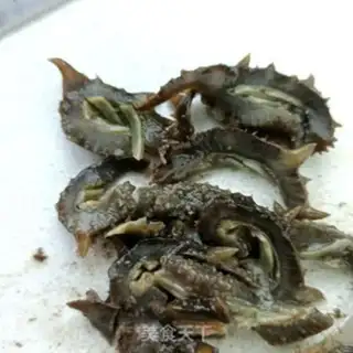 Make Green bean sprouts and sea cucumber step 7