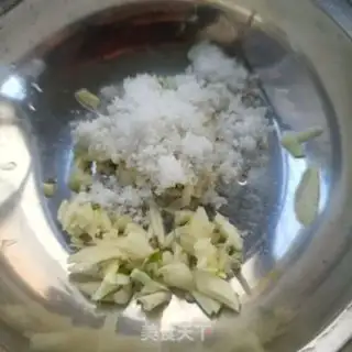 Make The chrysanthemum with the fish step 3