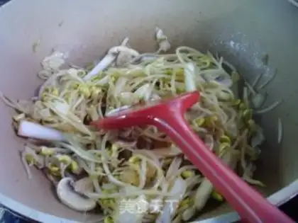 Make Fungus, cabbage, soybean sprouts step 6