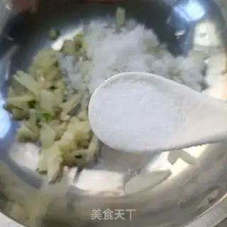Make The chrysanthemum with the fish step 4