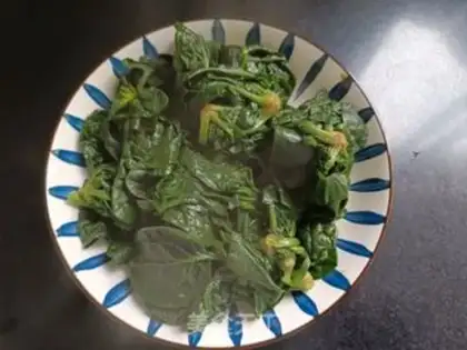 Make Spicy spinach step 6