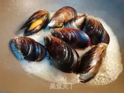 Make Juicy mussel step 3