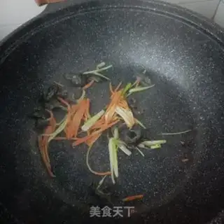 Make Green bean sprouts and sea cucumber step 11