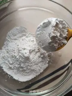 Make raisin waffles step 1
