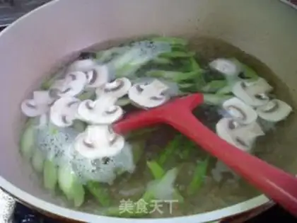 Make Mushrooms, squirt step 4