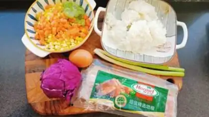 Make Five color bacon fried rice step 0