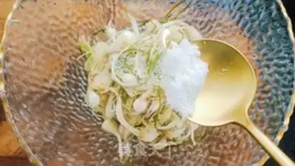 Make Spicy little garlic step 7