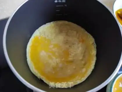 Make Egg-egg toast step 4