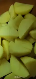 Make Coconut gravy, potatoes step 7