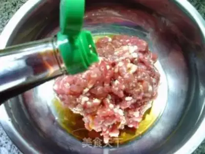 Make Salted egg ointment dumplings step 3