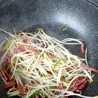 Make Ham sausage and green bean sprouts step 10
