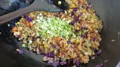 Make Five color bacon fried rice step 13