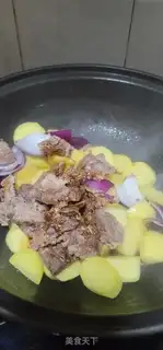 Make Coconut gravy, potatoes step 13