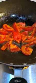 Make Tomato garlic fried eggs step 2