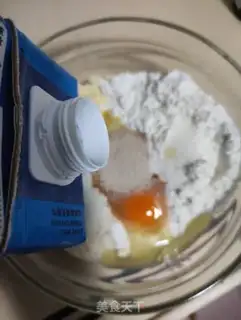 Make Strawberry waffles step 1