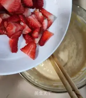 Make Strawberry waffles step 4