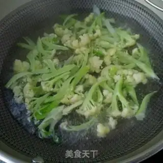 Make Golden ham and broccoli step 5