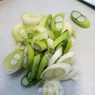 Make The sea cucumber step 0