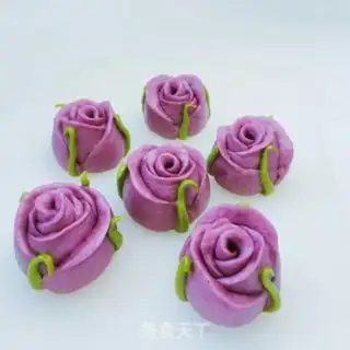 Make Potato rose buns step 0