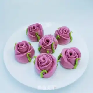 Make Potato rose buns step 1