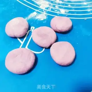 Make Potato rose buns step 2