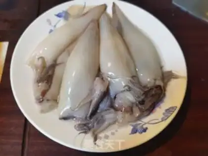 Make Soy sauce and pen and squid step 0