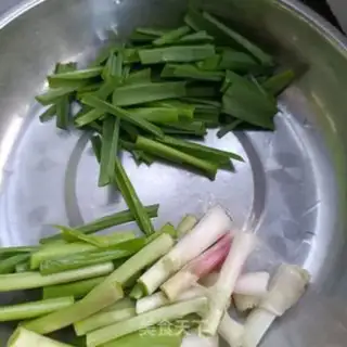 Make Garlic rice step 1