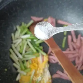 Make A ham-egg-egg-egg-eating omelet step 7