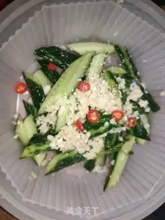 Make A cucumber with a cold cleaver step 3