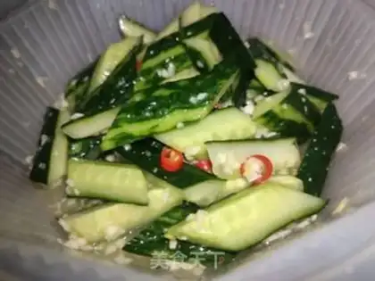 Make A cucumber with a cold cleaver step 4