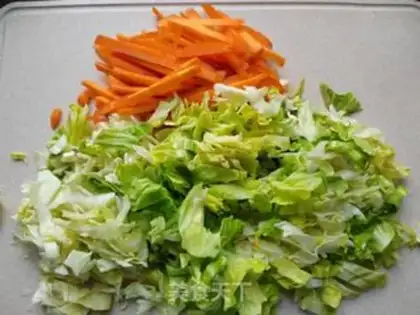 Make Carrot-covered gravy step 1