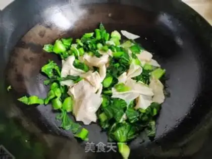 Make A green egg with rotting skin step 6
