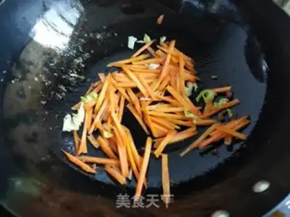 Make Carrot-covered gravy step 3