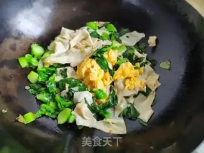 Make A green egg with rotting skin step 7