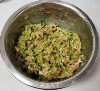 Make Pork celery steam step 1