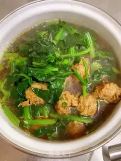 Make Spinach meatball soup step 9