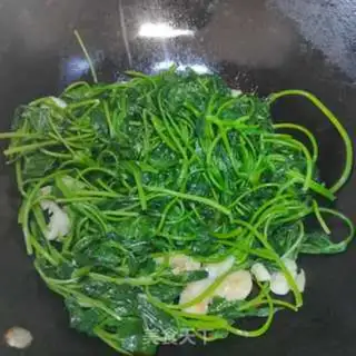 Make Garlic potatoes step 6
