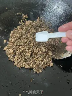 Make Spade helmet step 9