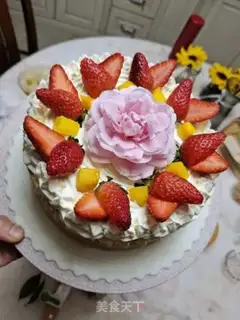 Make Eight-inch fruit cream cake step 3