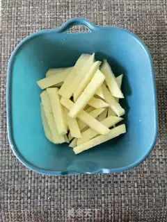 Make The chicken wings and potatoes step 3