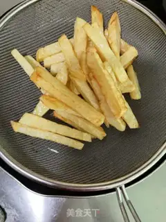 Make The chicken wings and potatoes step 6