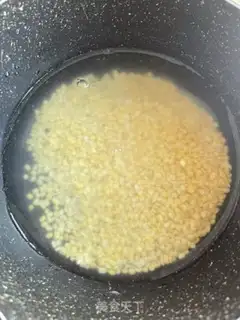 Make Sweet soup with green potatoes step 2