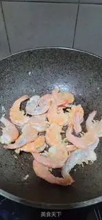 Make Dry garlic shrimp step 6
