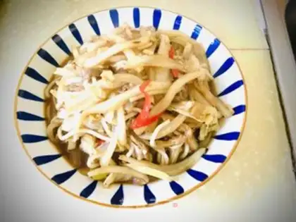 Make The cabbage beats the oil step 10