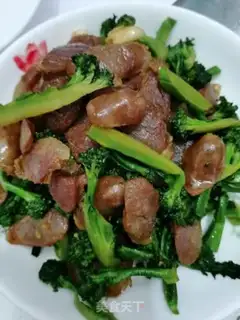 Make Weenie fried broccoli step 10