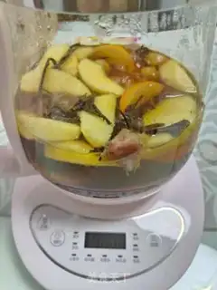 Make Apple rose tea step 5