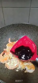 Make Dry garlic shrimp step 9