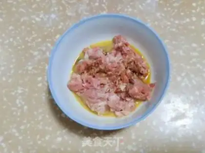 Make Eggs and eggs step 0