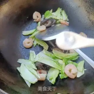Make Shrimp and sea cucumber step 9