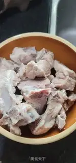 Make Barden Doo makes pigbone soup step 2